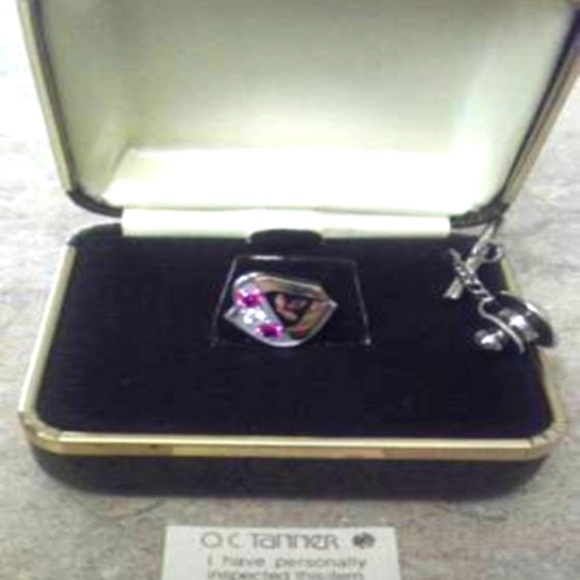 O.C Tanner Mens Pin With Jewels Red & Clear Jewels